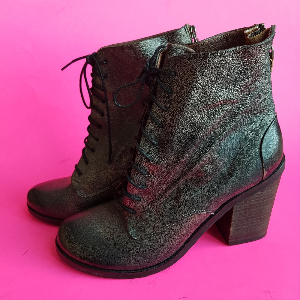 Bacio 61 Radura Metallic Leather Ankle Boots size 8.5
